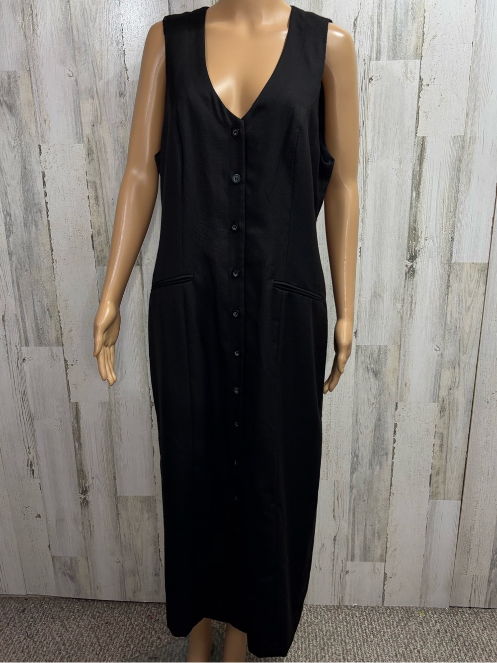 Worthington Vintage Sleeveless Black Button-Front Jumper Dress